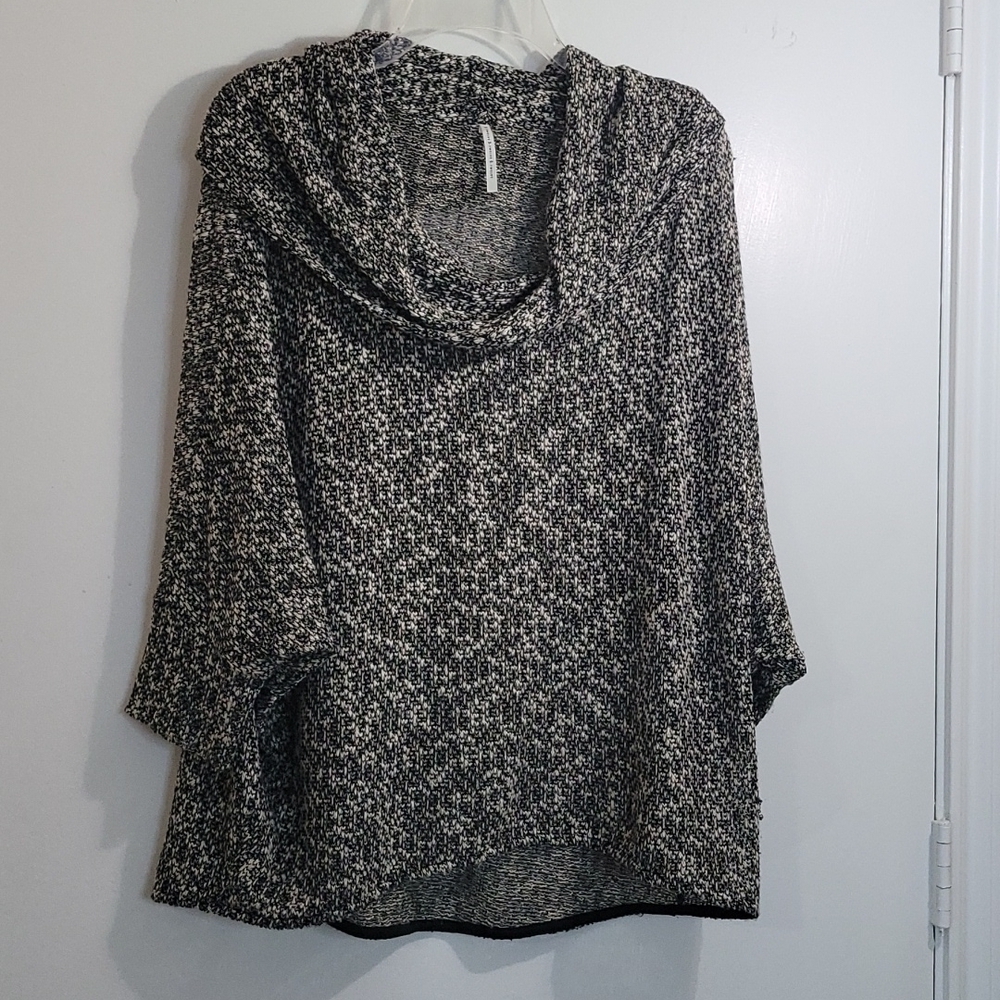 S Twelve Women's Cowl Neck Sweater Black and White Size Large